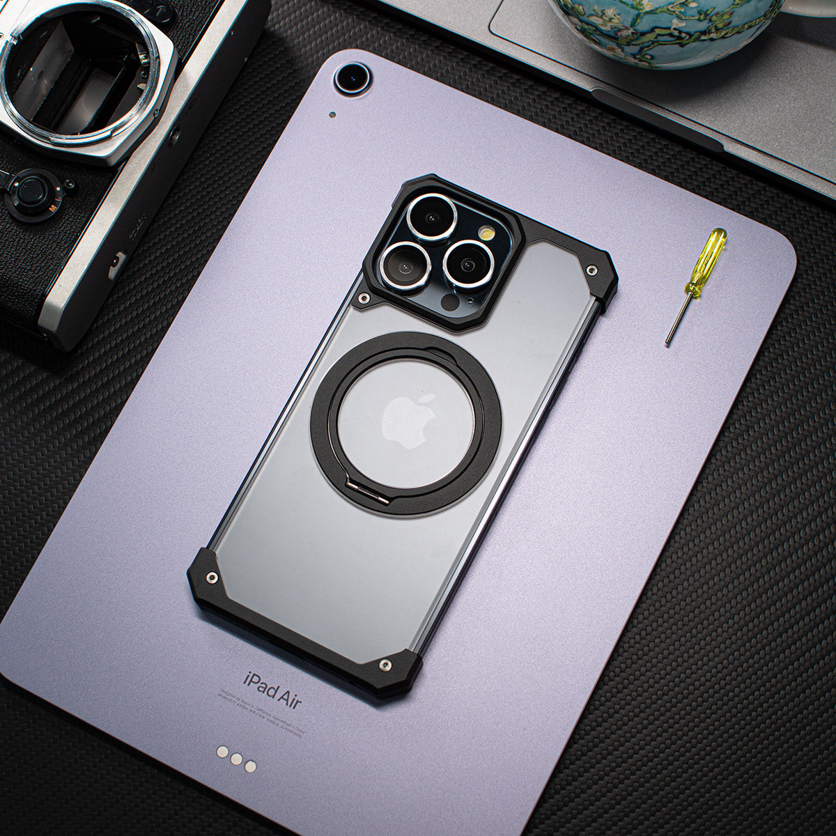 Apple Mecha Assembled Magnetic Fulcrum Bracket Case 15proMax Aluminum Alloy iPhone Case High-end Metal Simple Half case