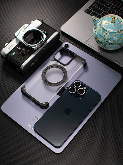 Apple Mecha Assembled Magnetic Fulcrum Bracket Case 15proMax Aluminum Alloy iPhone Case High-end Metal Simple Half case