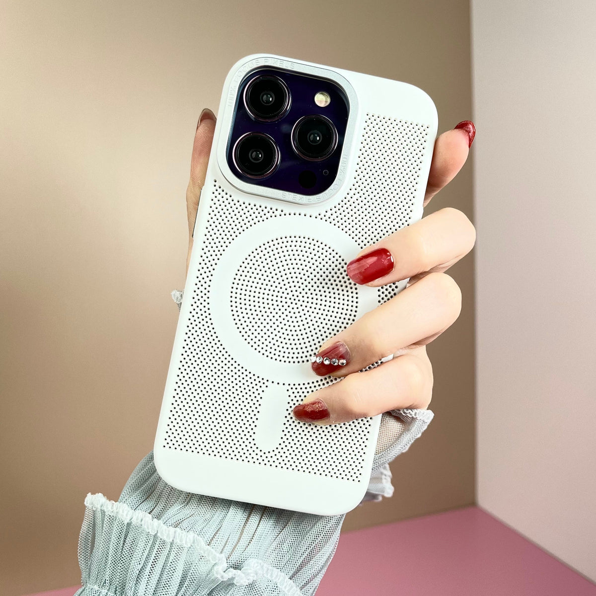 Cooling Mesh for Magsafe Case for iPhone 14 Plus 13 Pro Max Wireless Charging Magnetic Shockproof Matte Back Hard Cover