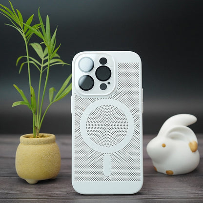 New Magnetic Perforated Back Phone Case For IPhone 14 13 12 11 Pro Max Plus With Lens Protect Heat Dissipation Cover For Magsafe